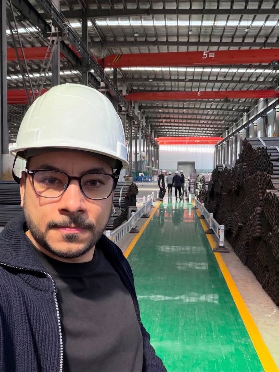 Exposição de produtos e análise visual para tomada de decisão comercial